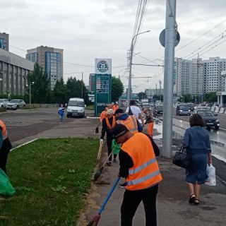 Ручная уборка тротуаров